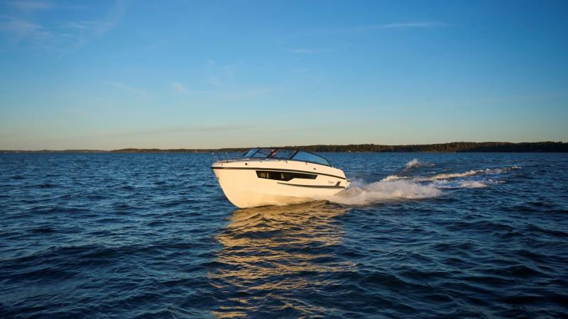 Yamarin 67 Day Cruiser motor boat