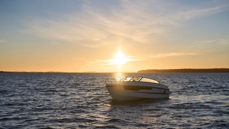 Yamarin 67 Day Cruiser motor boat